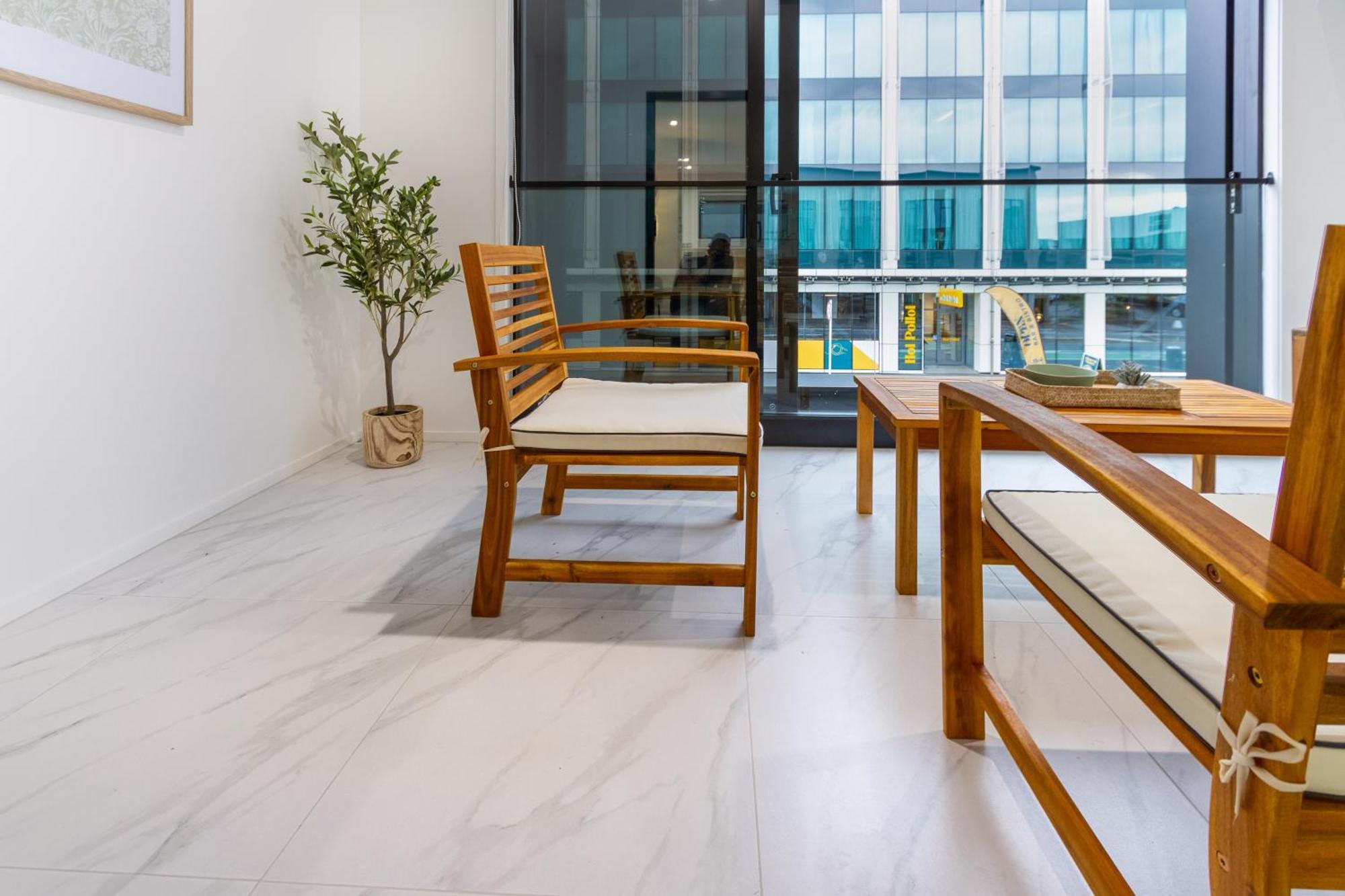 Urban Retreat: 2-Br Gem In Central Christchurch Apartment Exterior photo